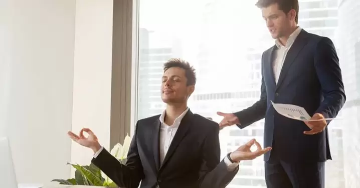 hvílast frá vinnu til að auka náttúrulega kraftinn